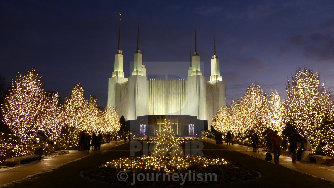 mormon temple holiday lights